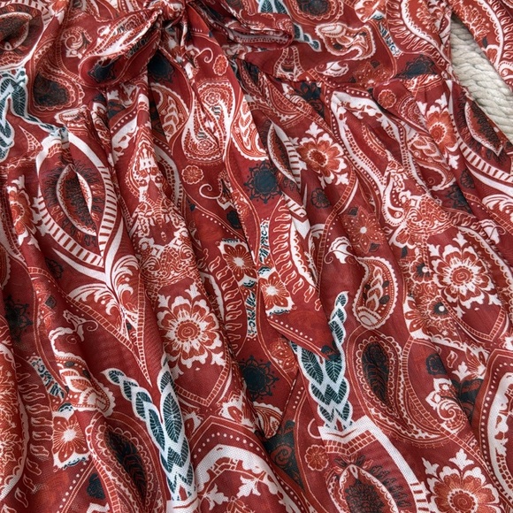 Flowy See Through Paisley Print V-Neck Blouse - Orange - Picture 4 of 5